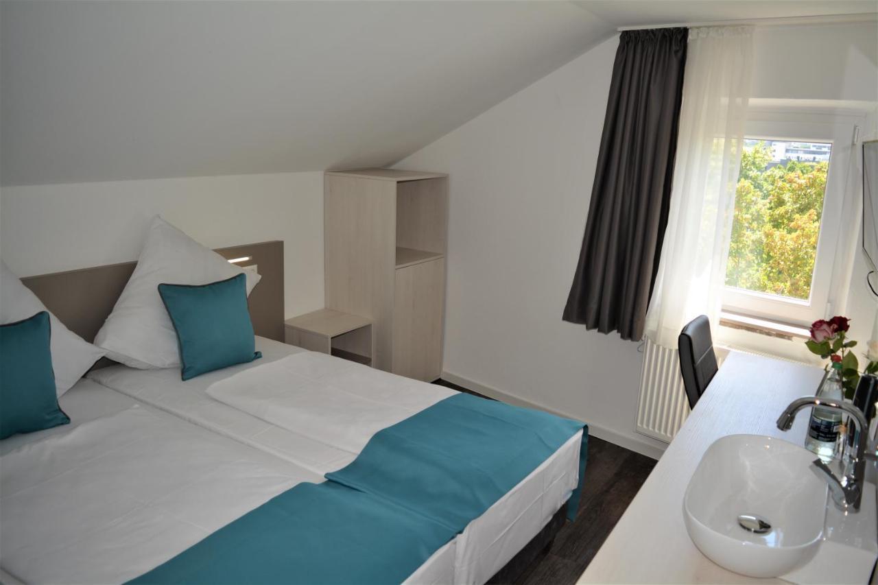 Bawue 3* Stuttgart
