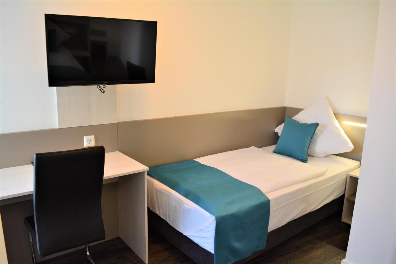 Bawue 3* Stuttgart